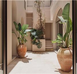 3 bedroom villa with heated pool in Noto, sleeps 6